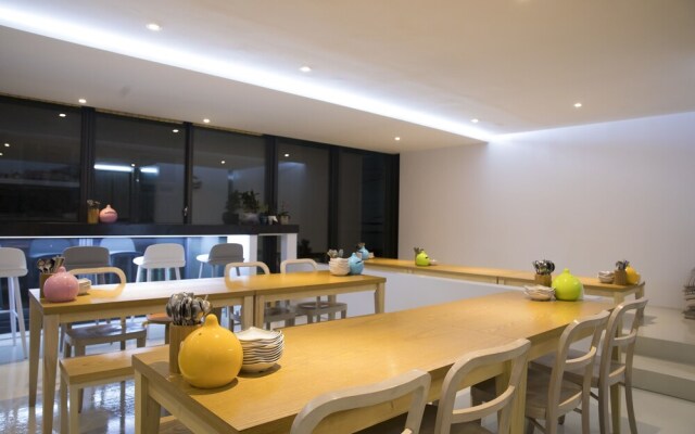 302 Place