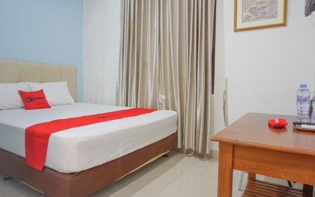 Residences by RedDoorz Syariah @ Buah Batu