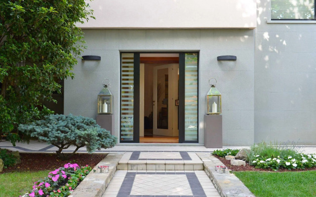 Like Home - Boutique Hotel