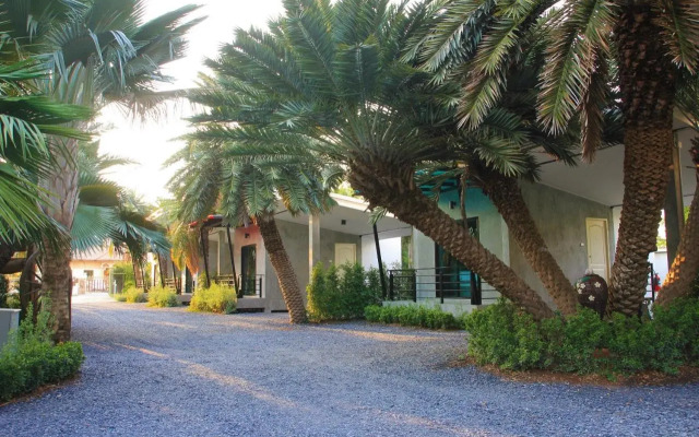 Lopburi Palm Resort