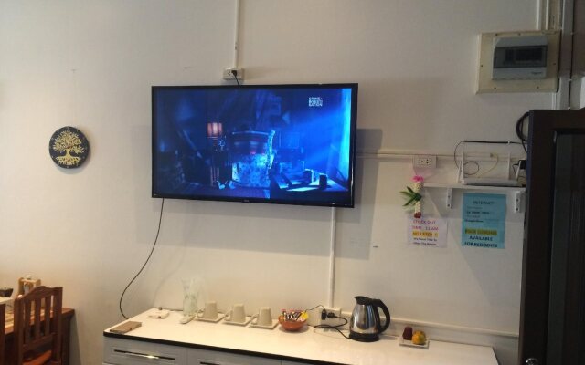 La Maison Verte Hostel