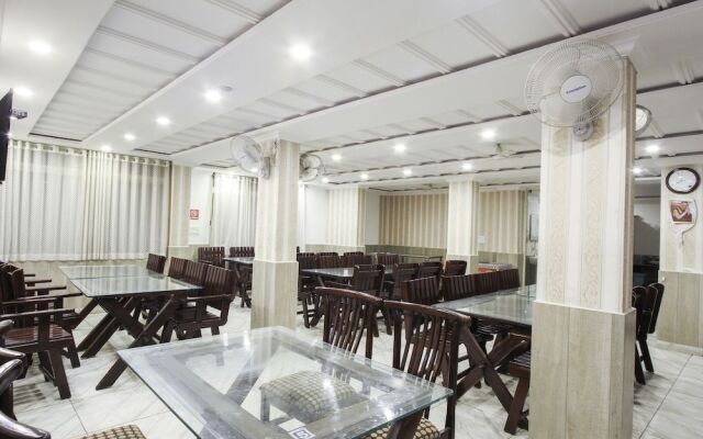 OYO 23994 Rich Fort
