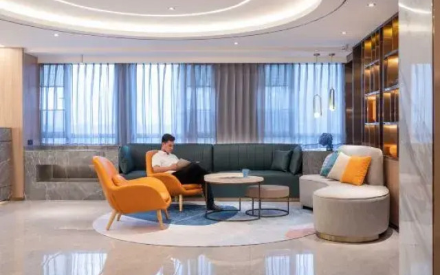 Orange Hotel