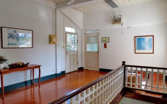 Baan Rub Aroon Guesthouse