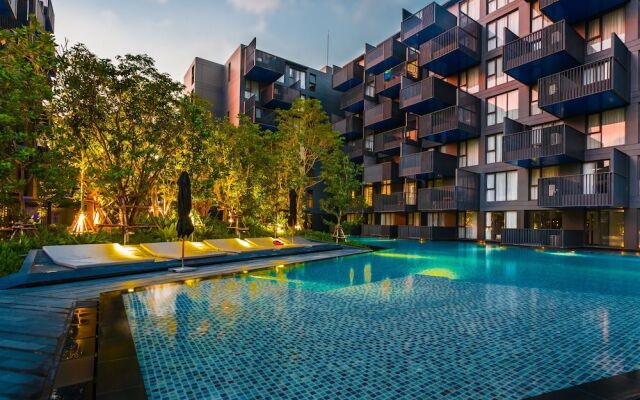 The Deck Condominium by Lofty