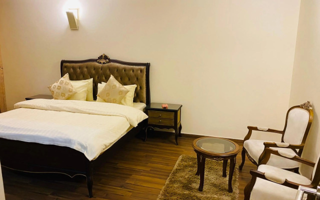 Royal Two Bed Luxury Apartment Gulberg