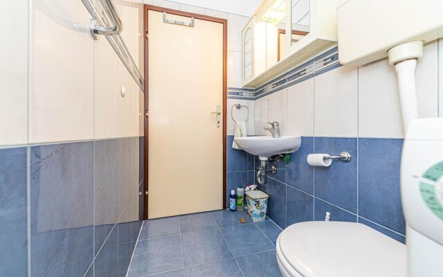 Nice Apartment in Trogir With Wifi and 2 Bedrooms