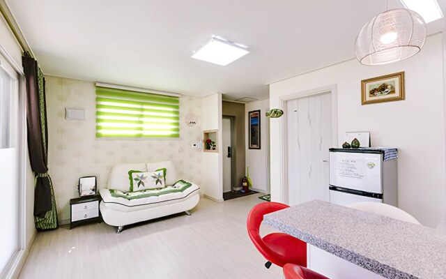 Yangpyeong Lodge House Pension (Pets Friendly)