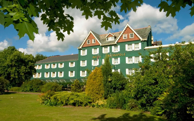 Metropole Hotel and Spa