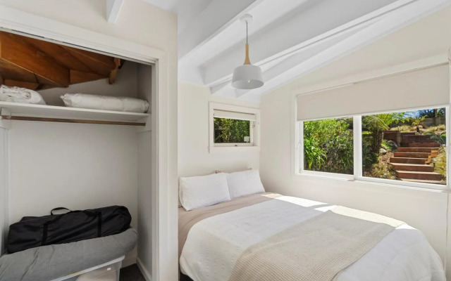 Piha - City Escape, Piha Holiday Home