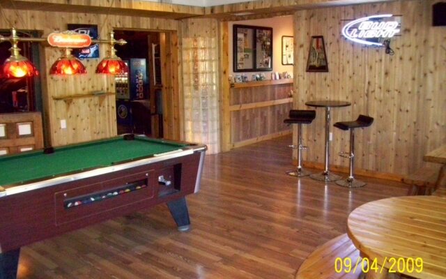B&B Lounge