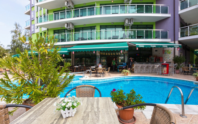 L&B Hotel