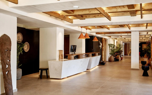 The Syntopia Hotel