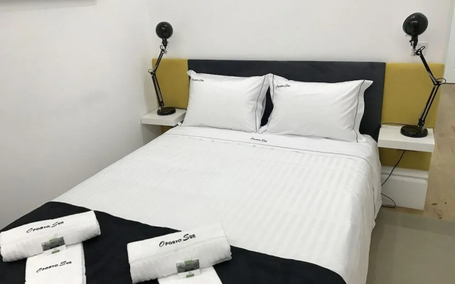 Oporto Sun - Trindade