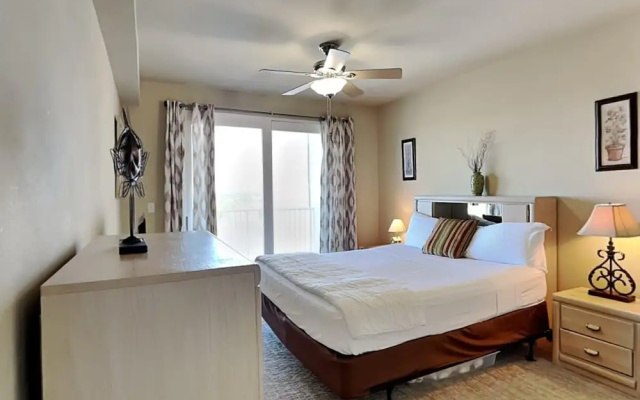 Laketown Wharf by Resort Collection