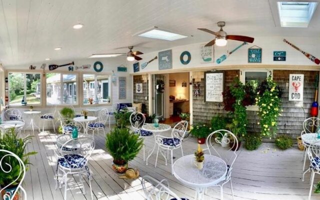 Eagle Wing Inn - Cape Cod