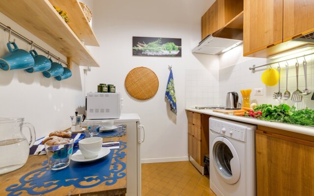 Rome as you feel - Piazza dei Satiri