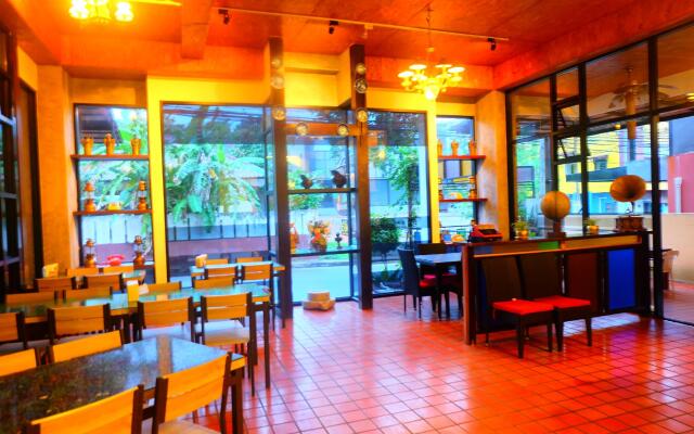 Jing Jit Hotel