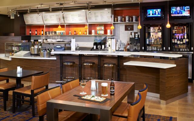 Courtyard by Marriott Chicago Arlington Heights / South