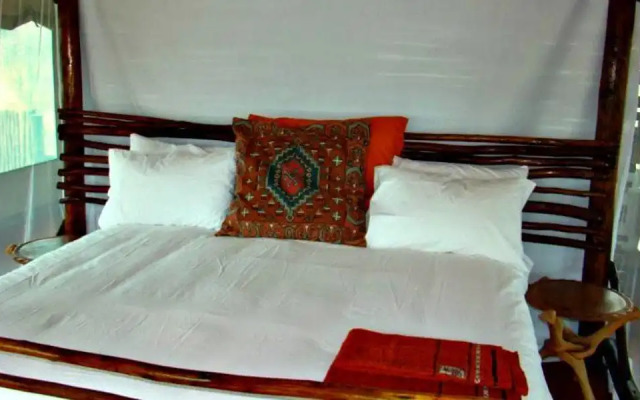Muweti Bush Lodge