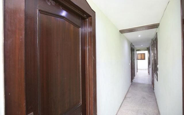 OYO 15523 Hotel JD Inn