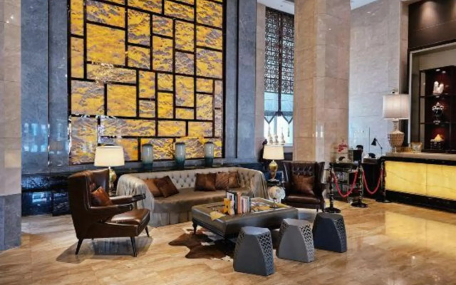 Yarrow Hotel