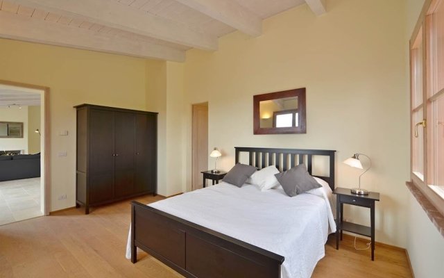 Luxury 2 Rooms Apt Rosemary in Siena Resort