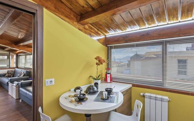 Engaging Apartment in Messina With Balcony