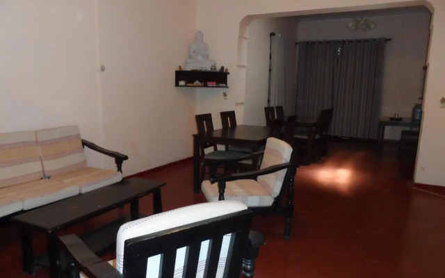 Savana Bungalow & Hostel