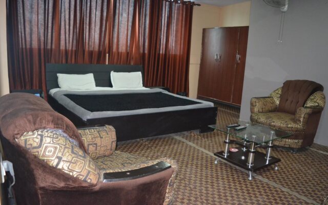 DPS Inn by OYO Rooms