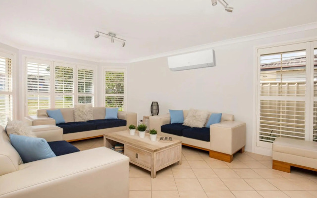 Coastaway I Pet Friendly I 3 Min Walk to Beach