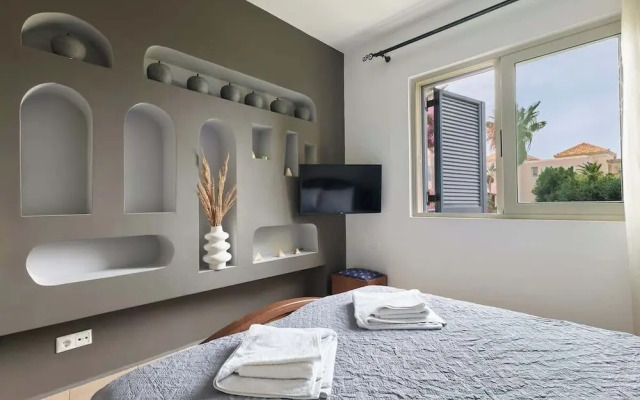 Villa Elias 3BR with Jacuzzi & Pool