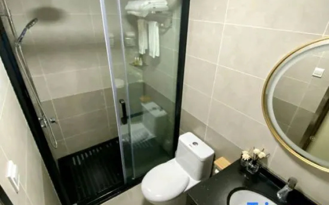 Weipu Apartment – Bathroom – Zhaoqing
