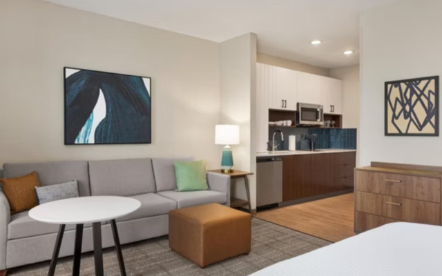 Staybridge Suites Toronto Airport East