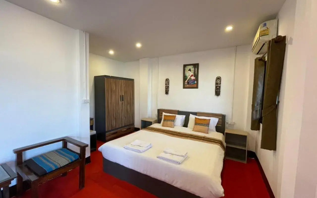 Pai Residence Chiangmai Gate
