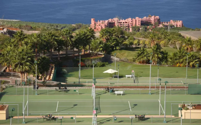 The Ritz-Carlton Tenerife, Abama
