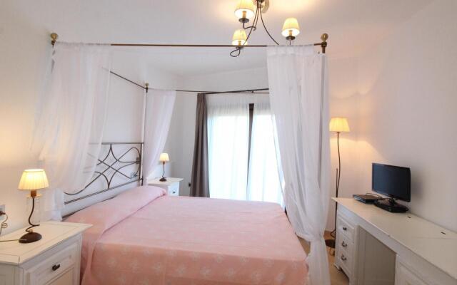 Holiday House, La Conia Cannigione
