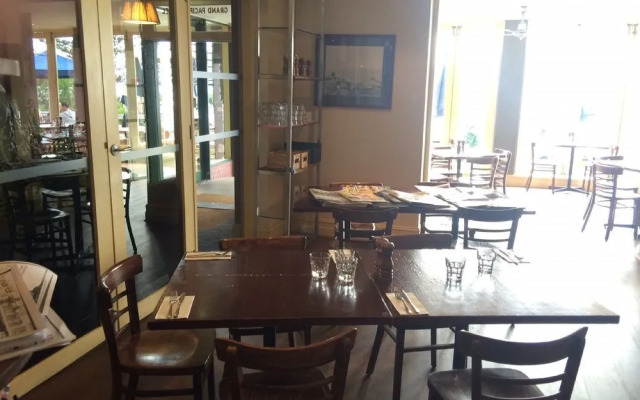 Grand Pacific Hotel and Apartments