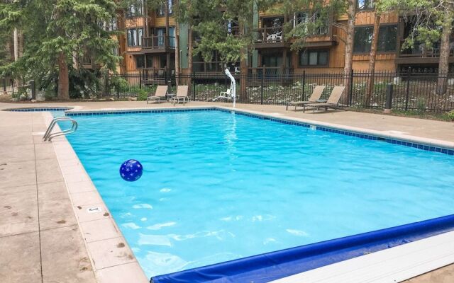 800 Columbine Road Condo Unit B9