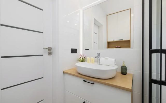 Cracow Apartment With Gym by Renters