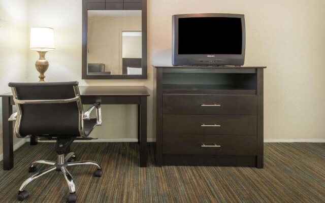 Knights Inn Fort Worth