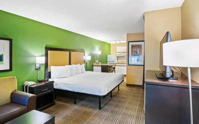 Extended Stay America Suites Washington DC Falls Church