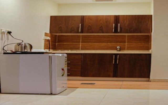 Golden New Hira Hotel