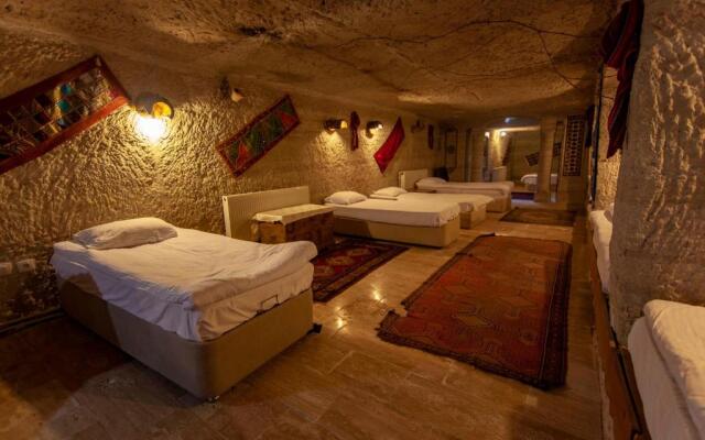Seven Rock Cave Hotel