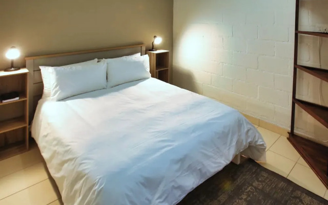 Klopdisselboom Langebaan 10-sleeper