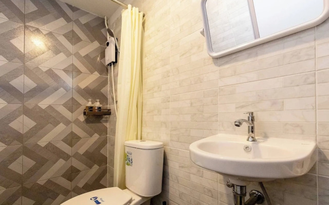 Tiny House Srinakarin At Sri Bearing Station