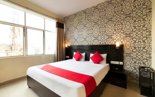 OYO 10378 Hotel Royal Embassy