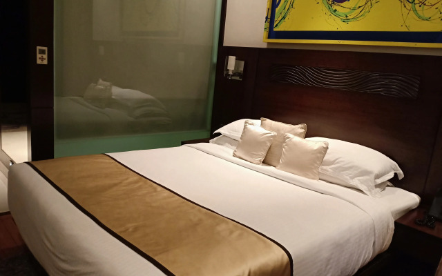 Monotel Luxury Business Hotel