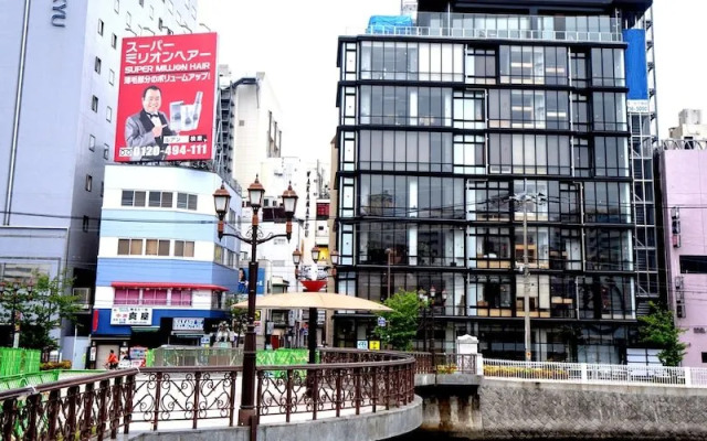 Mizuka Nakasu 4 Unmanned Hotel