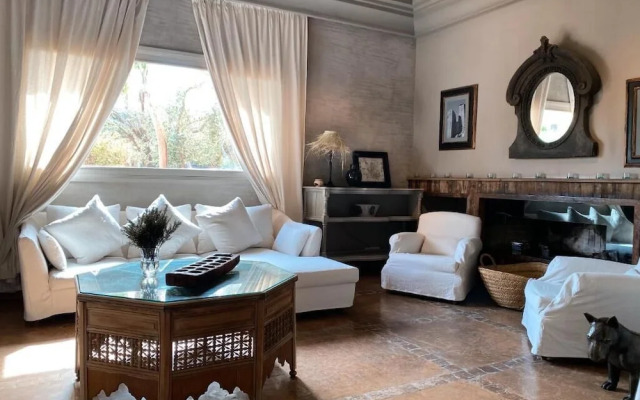 Villa Singulière By Louhou Collection